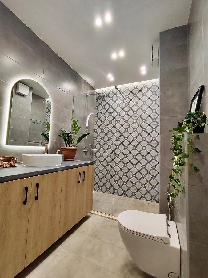 Appartement Modern Style 2Br-Apt - 10Min To Skanderbeg Square à Tirana Extérieur photo
